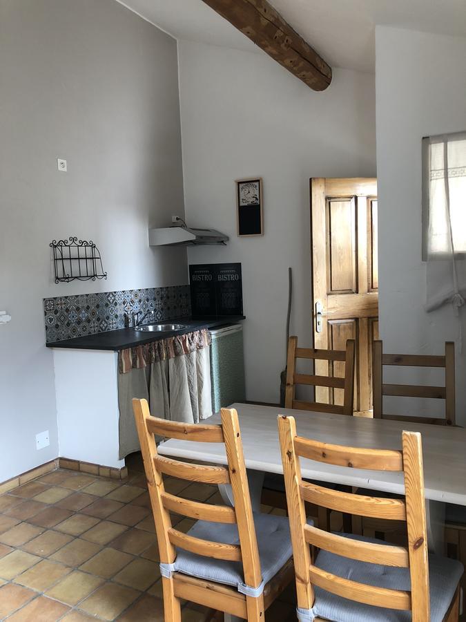 Le Clos Des Vergers LʼIsle-sur-la-Sorgue Buitenkant foto